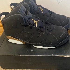 Jordan 6s SIZE 3y
